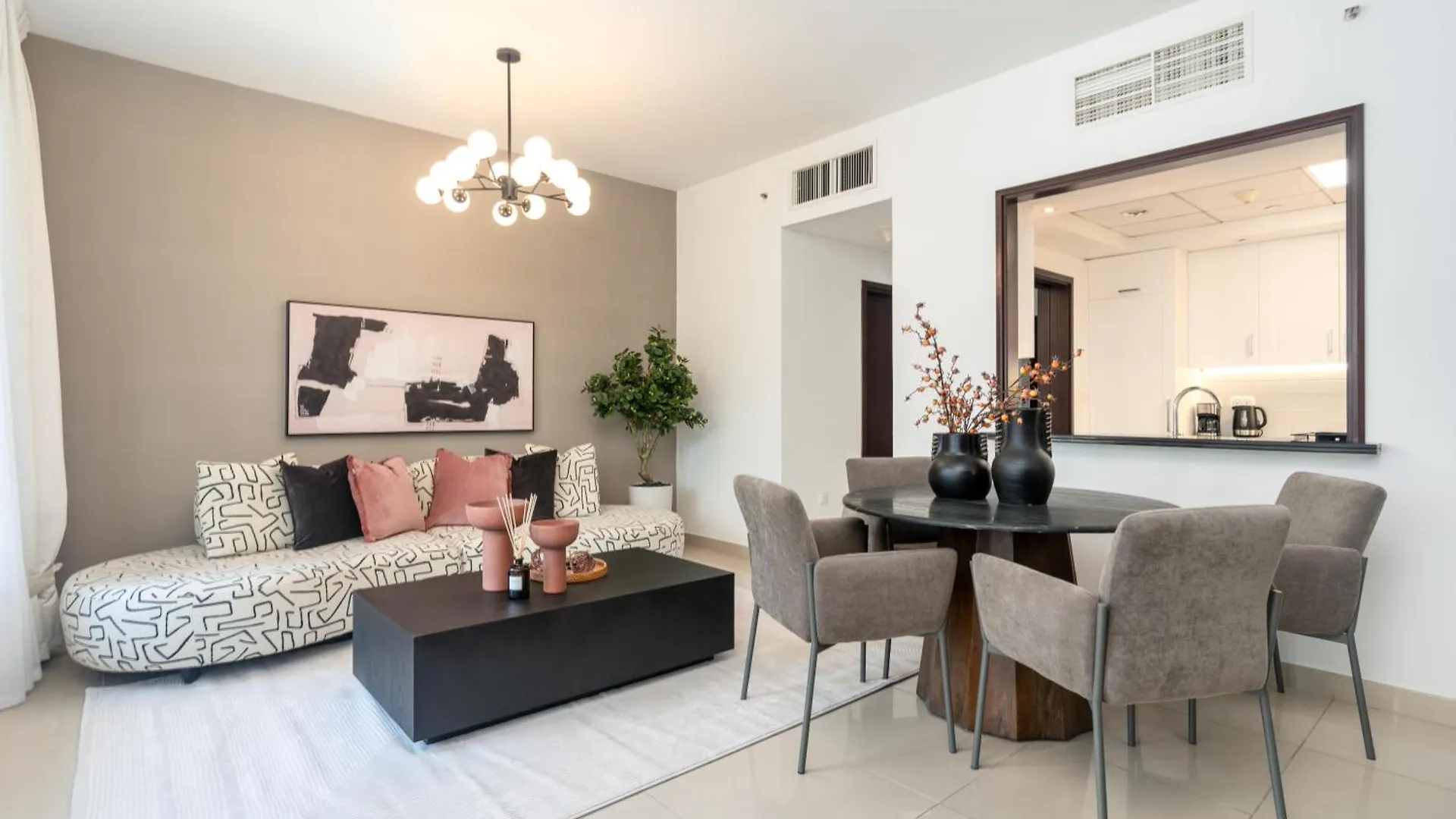 Apartment 29 Burj Dubai Boulevard 2 - Walking Distance To Dubai Mall And Burj Khalifa